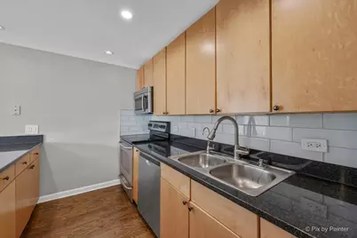 30 E Huron Street #1207, Chicago, IL 60611 - Photo 11