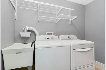 211 E Ohio Street #2907, Chicago, IL 60611 - Photo 11