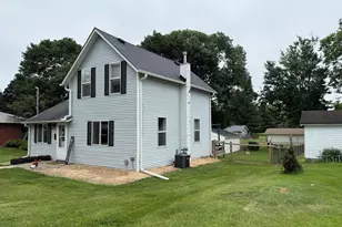 229 W Farnham St, Sheffield, IL 61361 - Photo 3