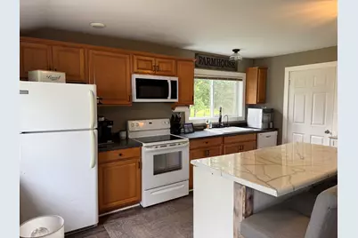229 W Farnham Street, Sheffield, IL 61361 - Photo 9
