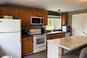 229 W Farnham St, Sheffield, IL 61361 - Photo 9