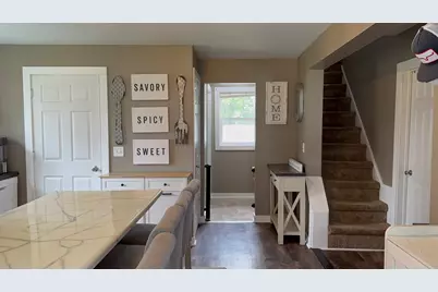 229 W Farnham Street, Sheffield, IL 61361 - Photo 15