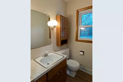 1324 Empire Court, Freeport, IL 61032 - Photo 5