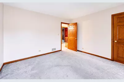 2120 Kenton Lane, Libertyville, IL 60048 - Photo 31
