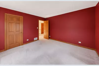 2120 Kenton Lane, Libertyville, IL 60048 - Photo 35