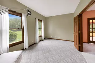 2120 Kenton Ln, Libertyville, IL 60048 - Photo 17