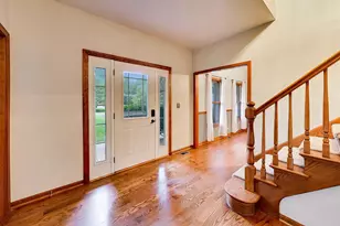 2120 Kenton Ln, Libertyville, IL 60048 - Photo 3