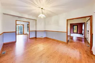 2120 Kenton Ln, Libertyville, IL 60048 - Photo 7