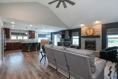 646 S Poplar Circle, Manteno, IL 60950 - Photo 25