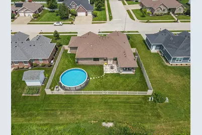 646 S Poplar Circle, Manteno, IL 60950 - Photo 53
