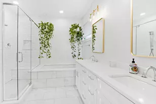 611 N Noble St, Chicago, IL 60642 - Photo 19