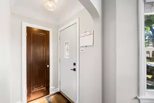 5704 N Major Ave, Chicago, IL 60646 - Photo 3