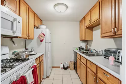 238 E Bailey Road #M, Naperville, IL 60565 - Photo 7