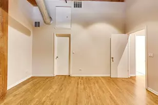 525 W Superior St, Chicago, IL 60654 - Photo 11