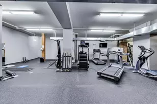 525 W Superior St, Chicago, IL 60654 - Photo 21