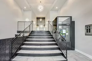 525 W Superior St, Chicago, IL 60654 - Photo 17