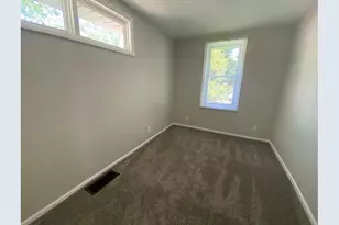 616 Vine St, Joliet, IL 60435 - Photo 11