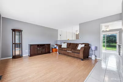 7619 160th Street, Tinley Park, IL 60477 - Photo 3