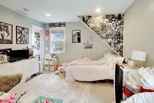 2724 N Marshfield Ave, Chicago, IL 60614 - Photo 23
