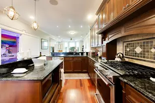 2724 N Marshfield Ave, Chicago, IL 60614 - Photo 9