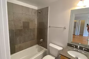 1156 W Cornelia Ave, Chicago, IL 60657 - Photo 13