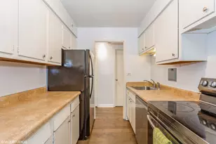 1101 Grove St, Evanston, IL 60201 - Photo 7