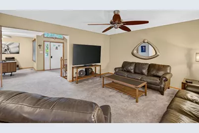 9105 Newcastle Court, Tinley Park, IL 60487 - Photo 11