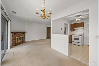 265 Buckingham Court #C2, Schaumburg, IL 60193 - Photo 11