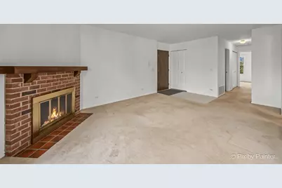 265 Buckingham Court #C2, Schaumburg, IL 60193 - Photo 9