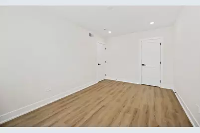 10225 Dearlove Road #102, Glenview, IL 60025 - Photo 11