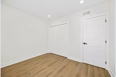 10225 Dearlove Road #102, Glenview, IL 60025 - Photo 15