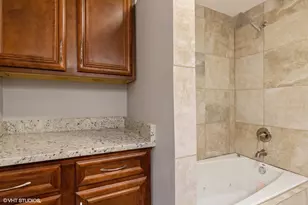 8842 Dee Rd, Des Plaines, IL 60016 - Photo 13