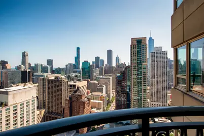 800 N Michigan Avenue #4201, Chicago, IL 60611 - Photo 29