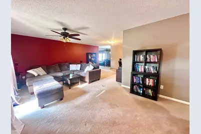 128 Laurie Lane, Oswego, IL 60543 - Photo 5