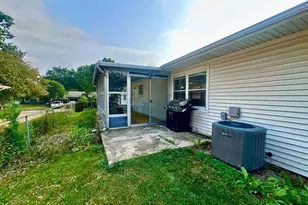 128 Laurie Ln, Oswego, IL 60543 - Photo 25