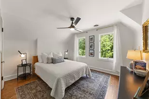 810 N Summit St, Wheaton, IL 60187 - Photo 21