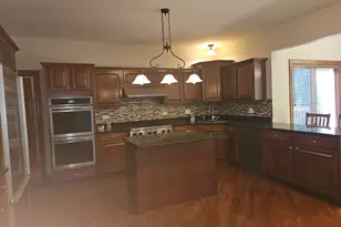 733 Woodbury Ct, Sugar Grove, IL 60554 - Photo 3
