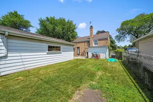 2412 S 23rd Ave, Broadview, IL 60155 - Photo 23