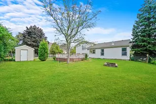 304 Sutherland Ln, Bloomingdale, IL 60108 - Photo 7