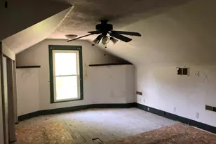 315 S Main Ave, Minier, IL 61759 - Photo 9