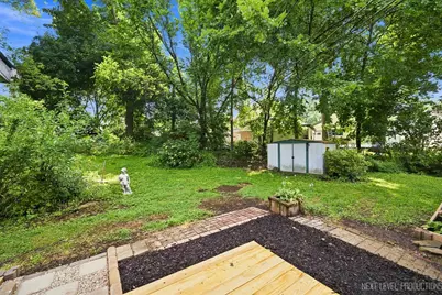557 Willard Avenue, Elgin, IL 60120 - Photo 23