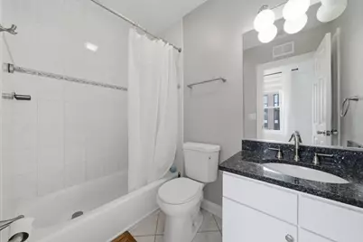 5302 N Winthrop Avenue #4, Chicago, IL 60640 - Photo 17