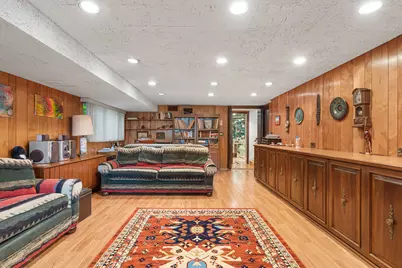9431 Karlov Avenue, Skokie, IL 60076 - Photo 15