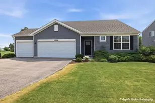1806 Doolin Ave, McHenry, IL 60050 - Photo 1