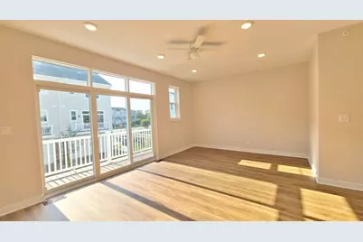 182 Lilah Court, Des Plaines, IL 60016 - Photo 9