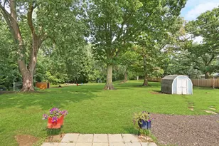 9673 W Logan Ct, Zion, IL 60099 - Photo 23