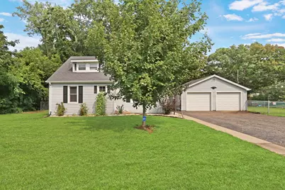9673 W Logan Court, Zion, IL 60099 - Photo 3