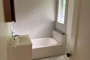 7741 S Yates Blvd, Chicago, IL 60649 - Photo 11