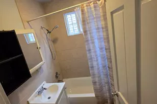 3419 W Beach Ave, Chicago, IL 60651 - Photo 3