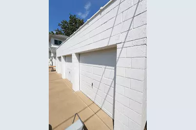 601 E Washington Street, Bloomington, IL 61701 - Photo 5